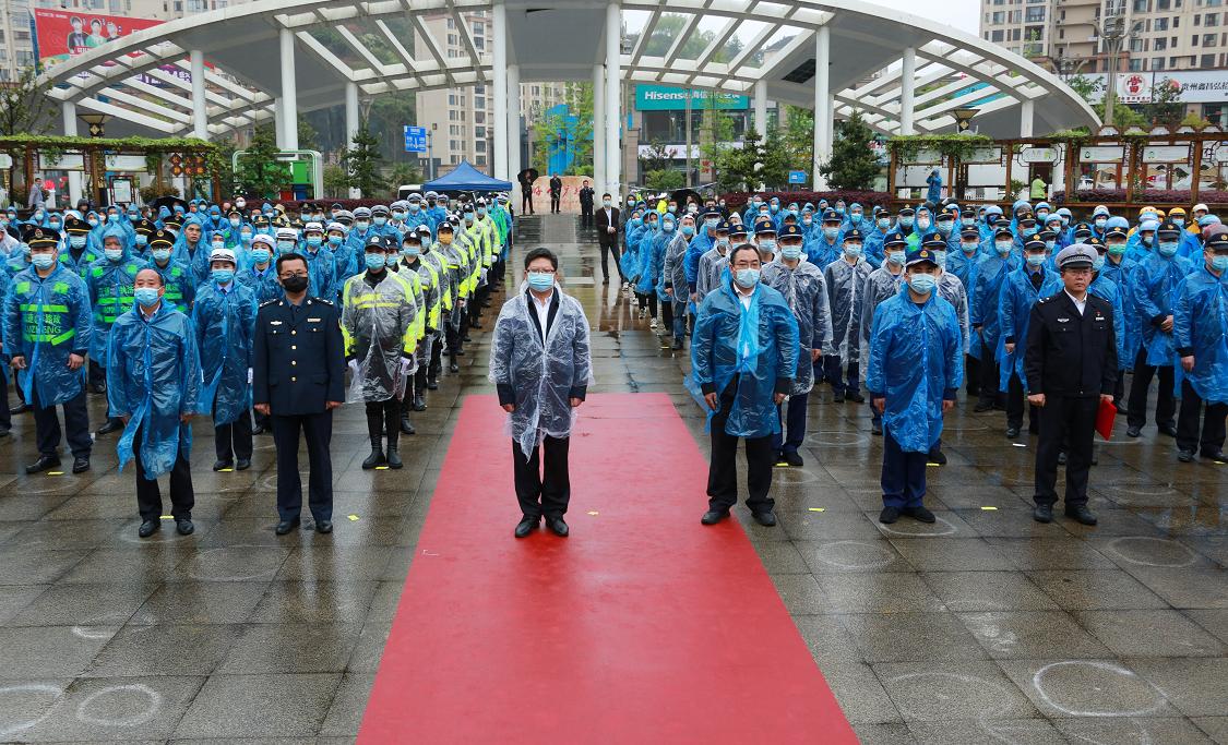 黔东南苗族侗族自治州市教育局领导团队新貌及其教育革新举措总览